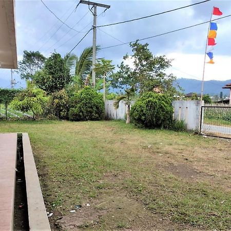 Villa Lembang Bunda Cikareumbi Exteriör bild